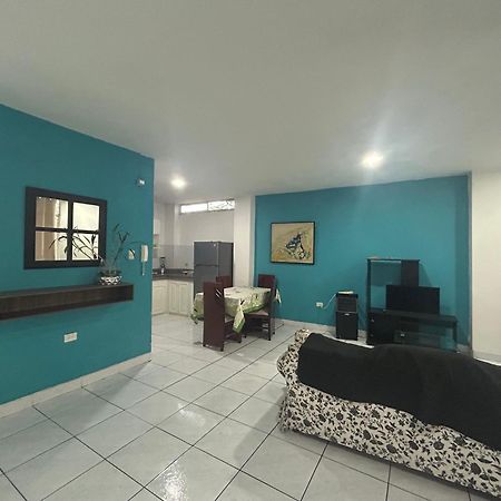 Departamentos De 2 Y 3 Habitaciones En El Centro De Manta Buitenkant foto