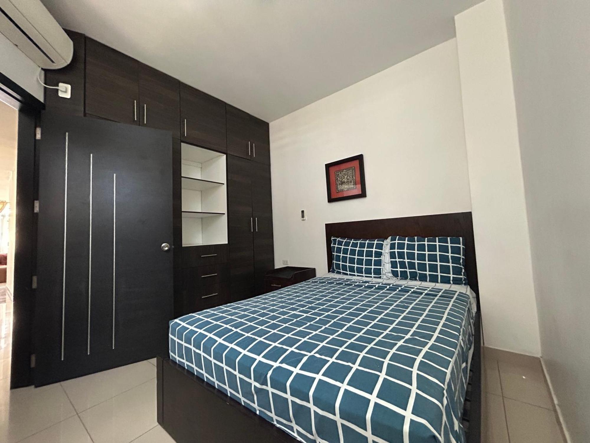 Departamentos De 2 Y 3 Habitaciones En El Centro De Manta Buitenkant foto